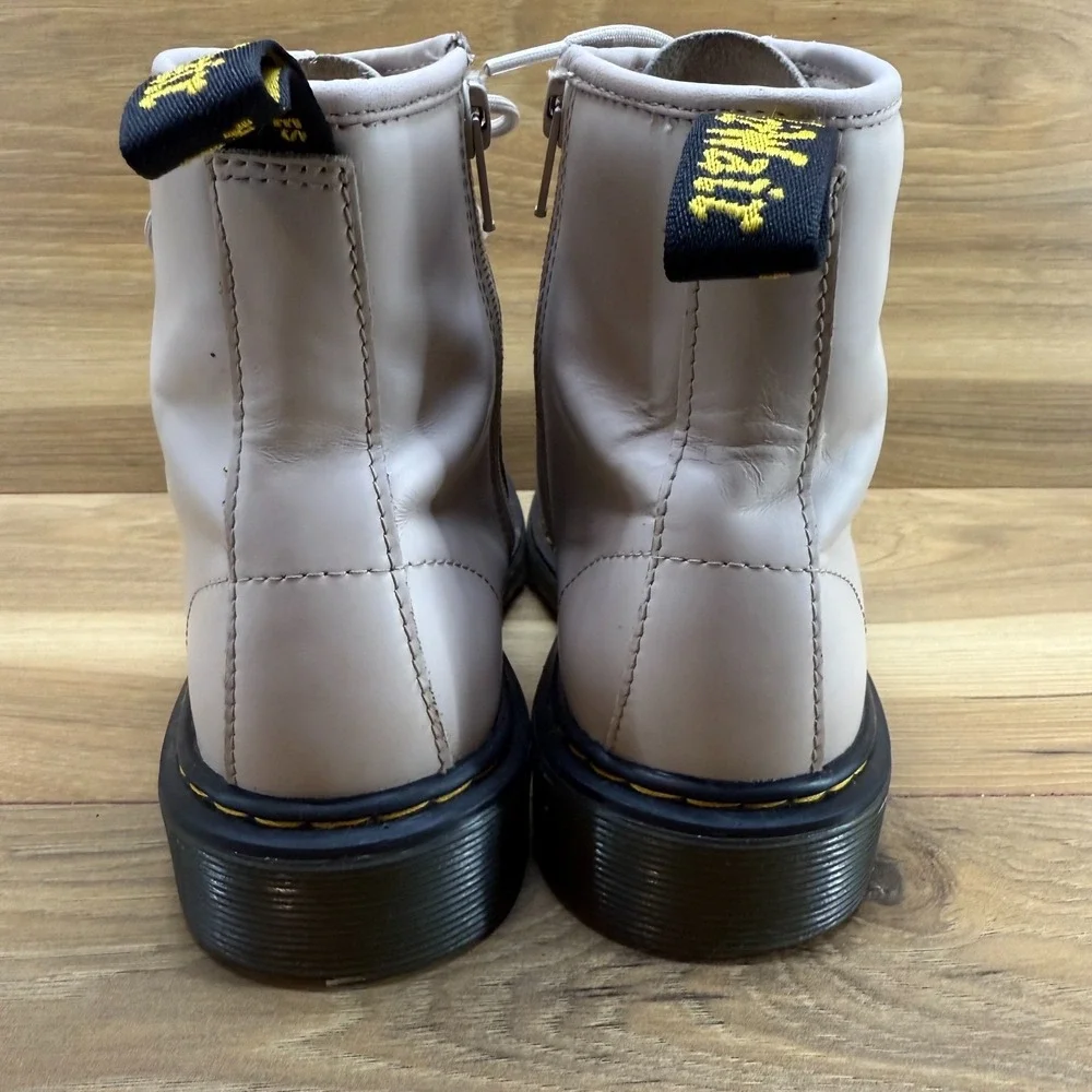 Dr. Martens us big